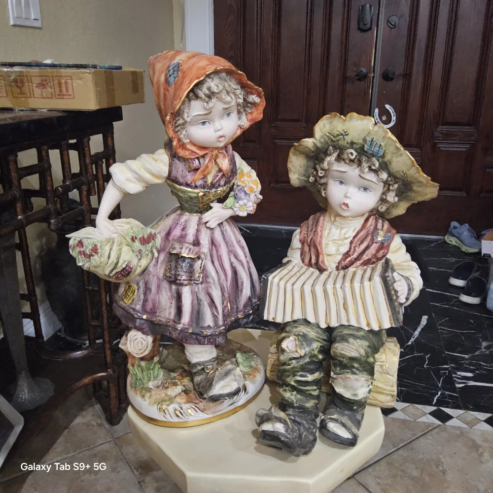 VINTAGE Whimsical Country Children Sculpture - Multicolor - Picture 2 of 4